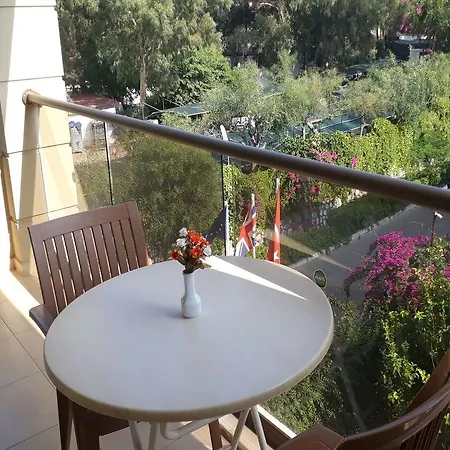 Lägenhetshotell Ecem Marmaris