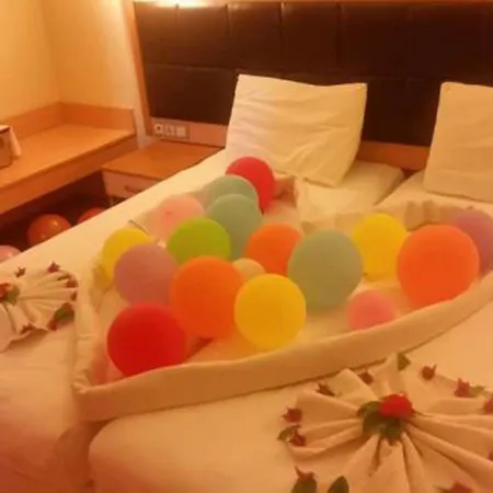 Ecem Aparthotel 3*