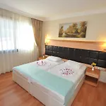 Ecem Lejlighedshotel 3*