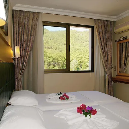 Ecem 3* איסמלר