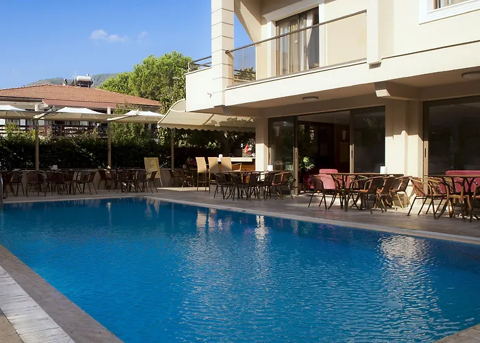 Lägenhetshotell Ecem 3*