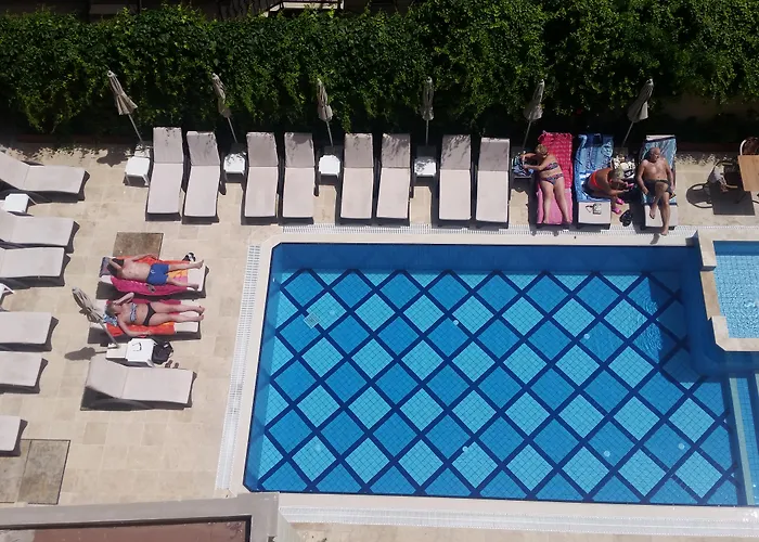 Ecem Lägenhetshotell 3*