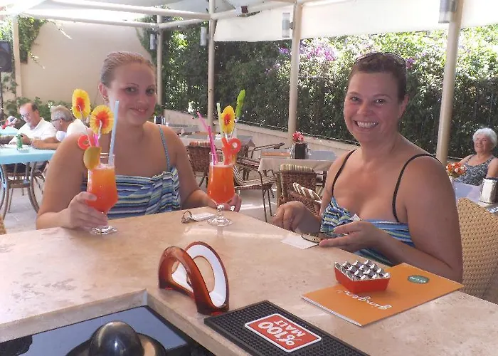 מלון דירות Ecem מרמריס