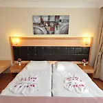 Hotel de apartamente Ecem 3*