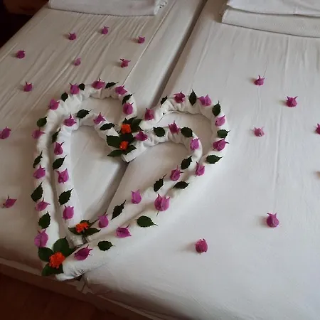 Ecem Lägenhetshotell İçmeler