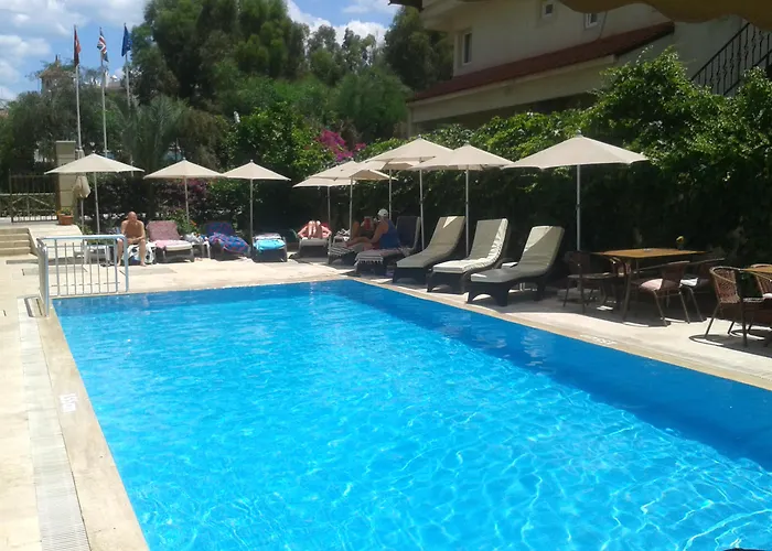 Apartmanhotel Ecem 3*