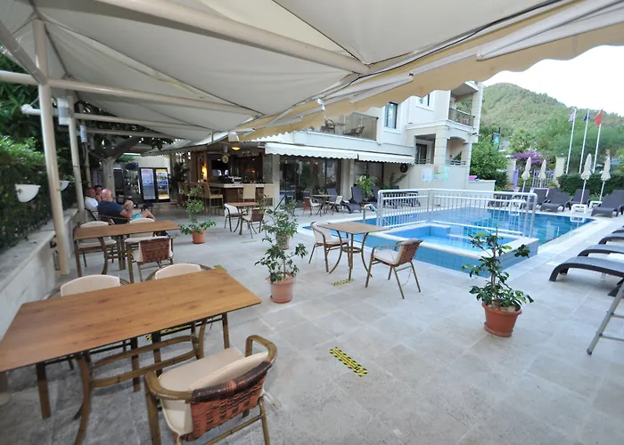 Apartmanhotel Ecem 3*